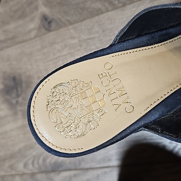 2/$20 Vince Camuto Navy Suede Top and Wood Base Platforms - Sz 7.5 - Picture 2 of 5